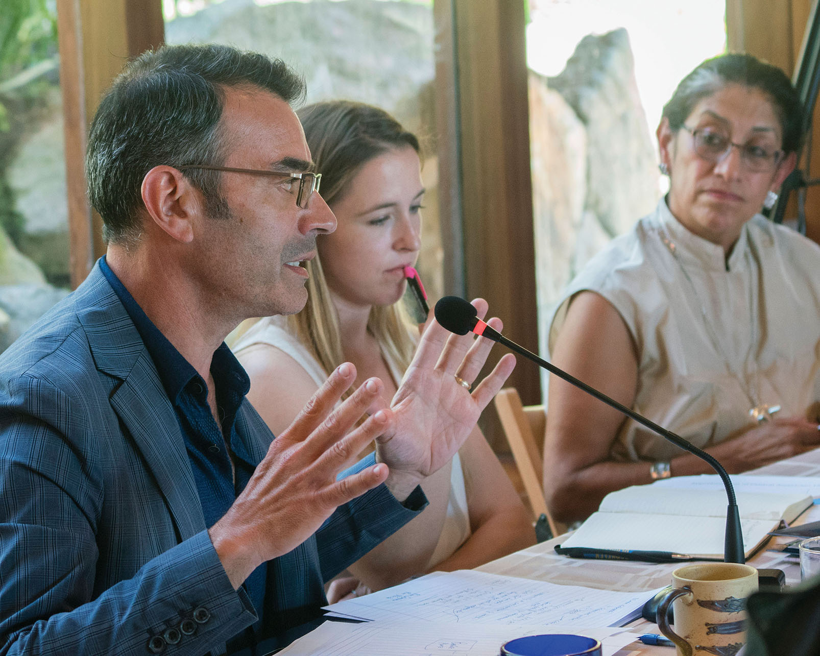 James Cavallaro describes investigating the Iguala disappearances; to his right are Stephanie Leutert and Maria Echaveste. (Photo by Jim Block.) James Cavallaro describes investigating the Iguala disappearances; to his right are Stephanie Leutert and Maria Echaveste. (Photo by Jim Block.)