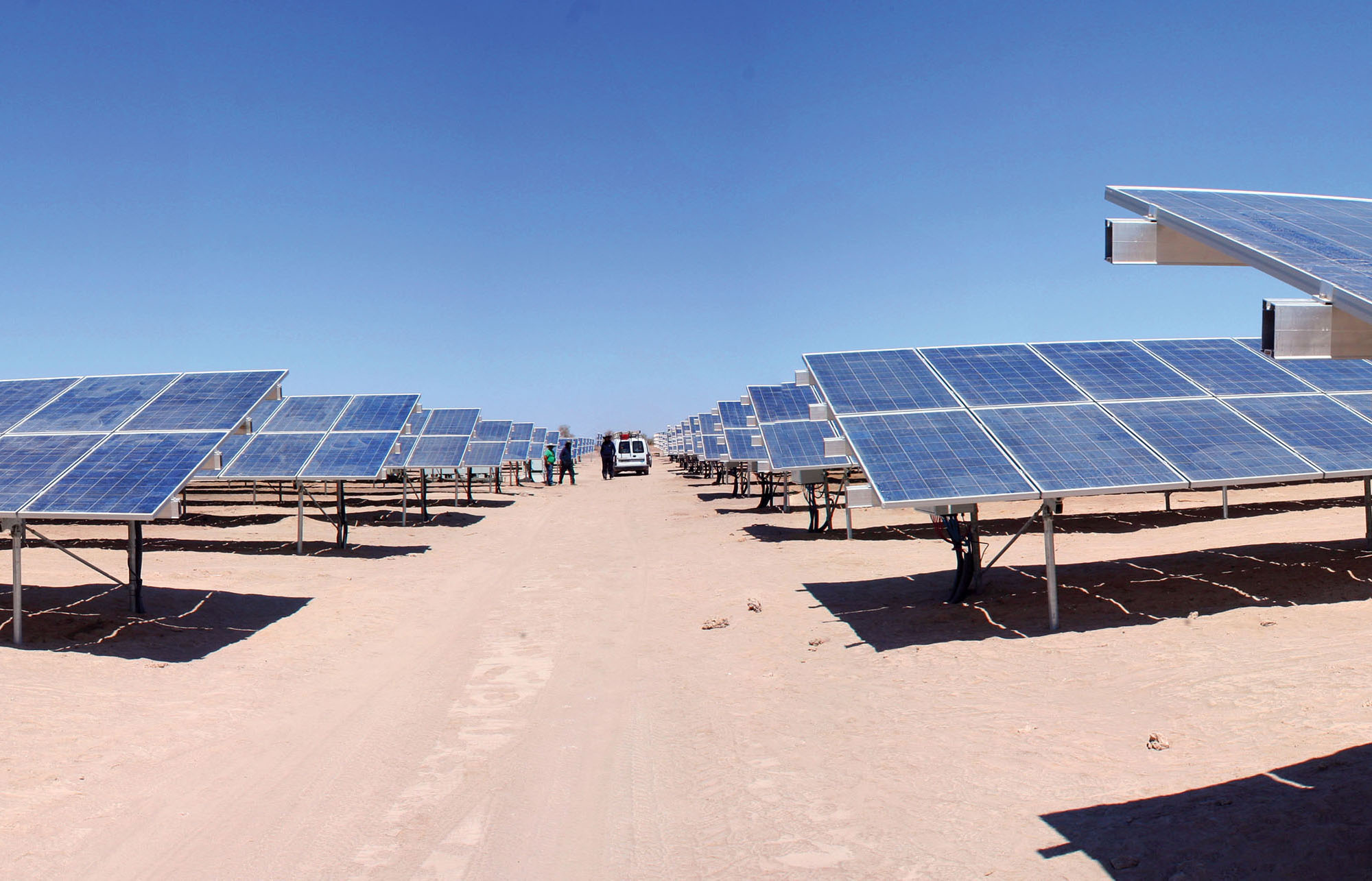 A large solar farm in the Atacama Desert, Tarapacá, Chile. (Photo by zwansaurio.)
