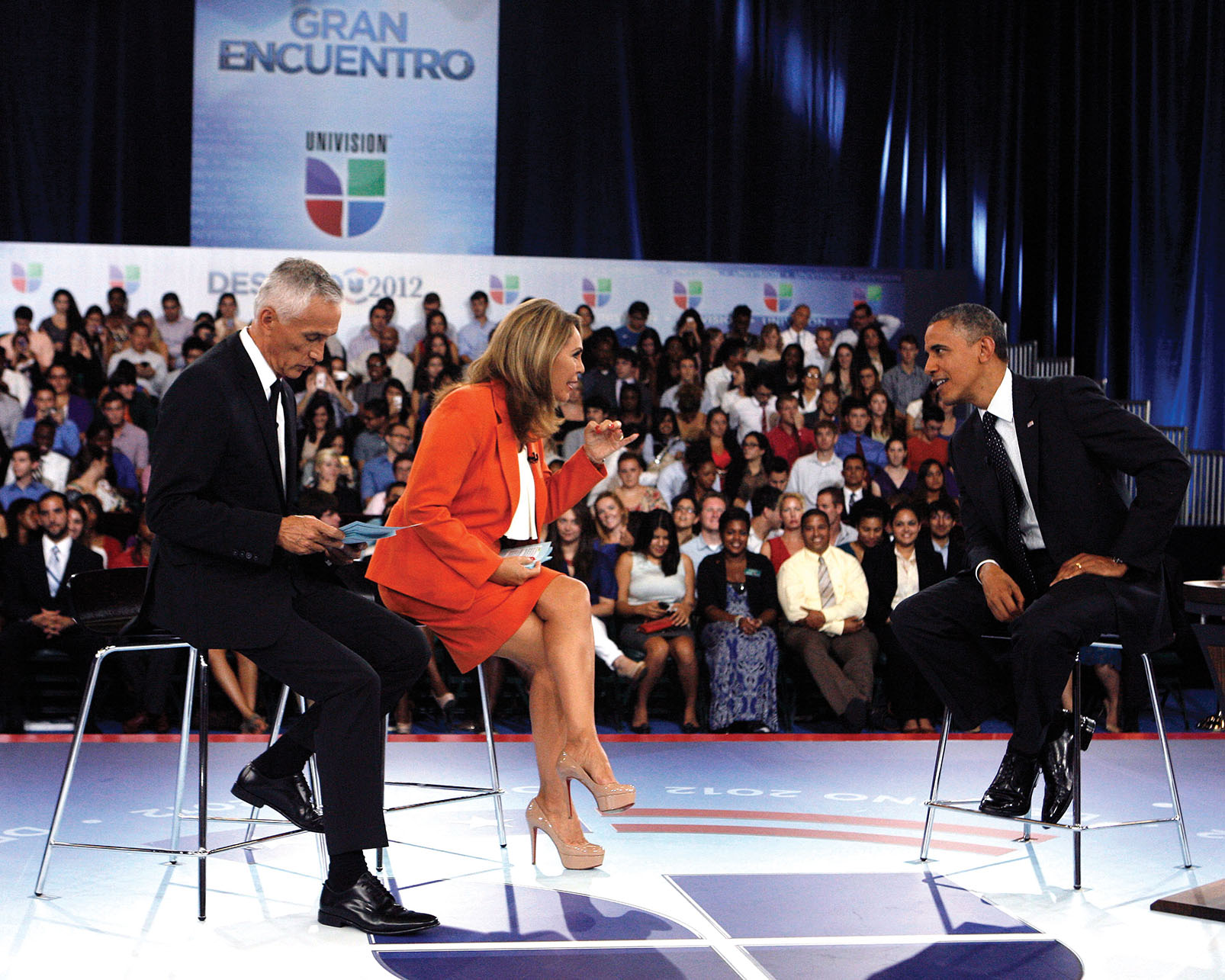 President Barack Obama on stage being interviewed by Univision’s national anchors, Jorge Ramos and María Elena Salinas, during the 2012 campaign. (Photo by Jeffrey M. Boan/Univision.)
