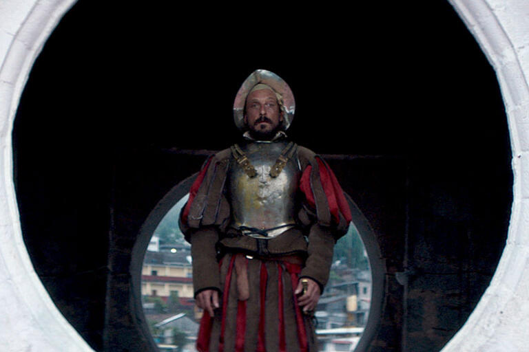 Eduardo San Juan dressed as Hernán Cortez in "499" 
