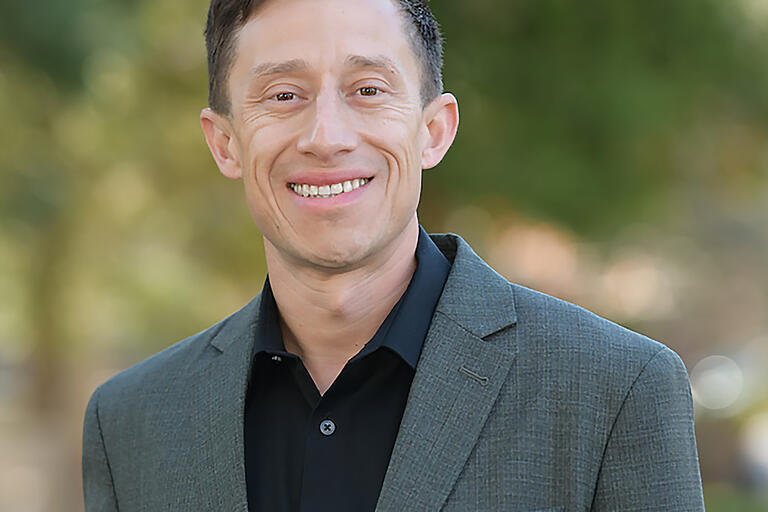 Image of Julio Orellana
