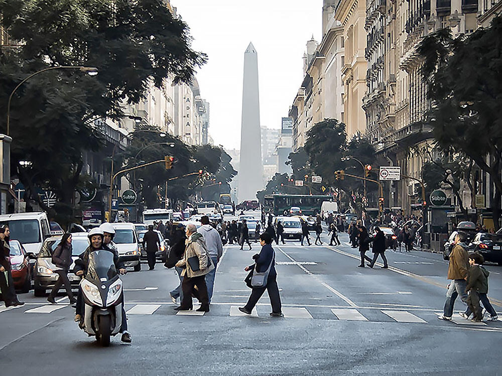 A street scene in Buenos Aires, Argentina. (Photo by Hernán Piñera.)