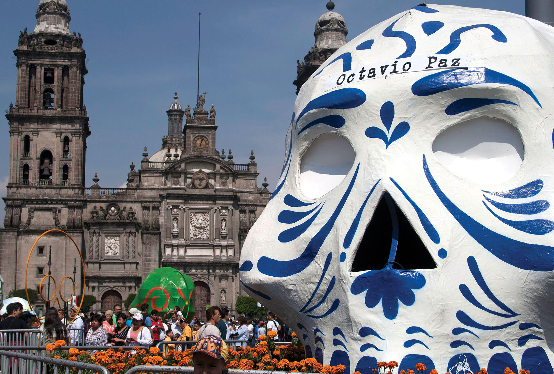 A Mexico City Day of the Dead sculpture of a skull honors Octavio Paz in 2014. (Photo by Abril Cabrera A./Secretaria de Cultura.)