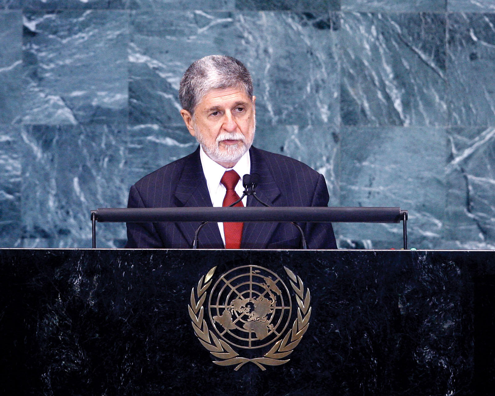 Brazilian Foreign Minister Celso Amorim speaks at the main dais in the General Assembly at the United Nations in 2010. (Photo courtesy of UN Photo).