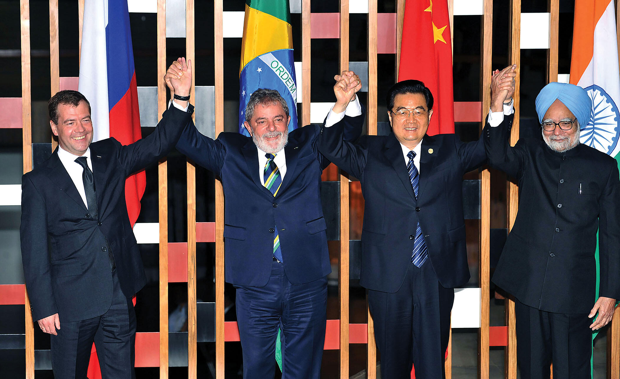  Dmitri Medvedev (Russia); Lula da Silva (Brazil); Hu Jintao (China); Manmohan Singh (India.) (Photo by José Cruz/Agência Brasil Fotografias.)